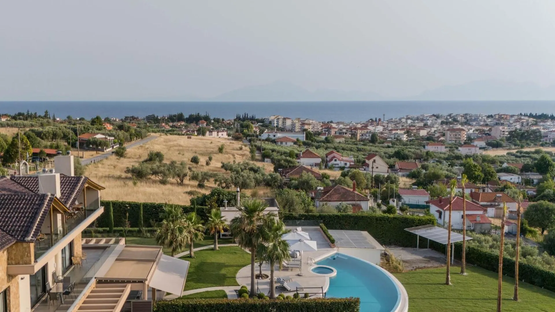 Palma Villa & Suite With Pool Nea Kallikrateia Apartment