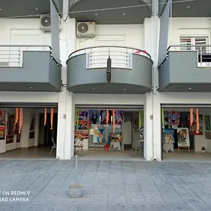  Apartahotel Artistic Rent &